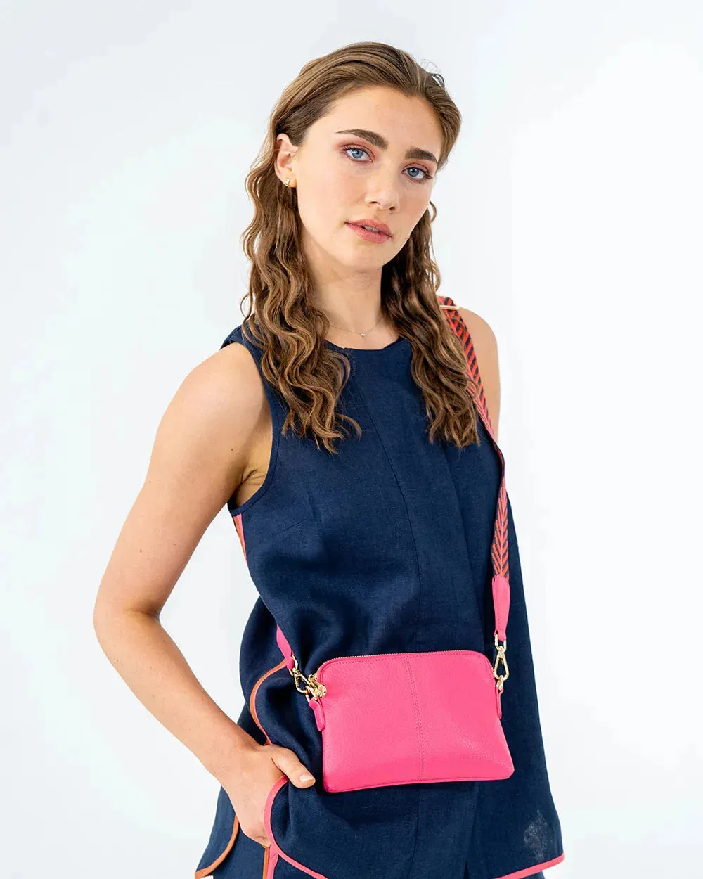 Elms   King Bowery Petite Bag in Fucshia